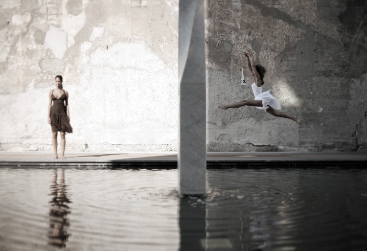 research/080303DANCERS.CLOCK\Dancerclock_luca_patrone_002.jpg